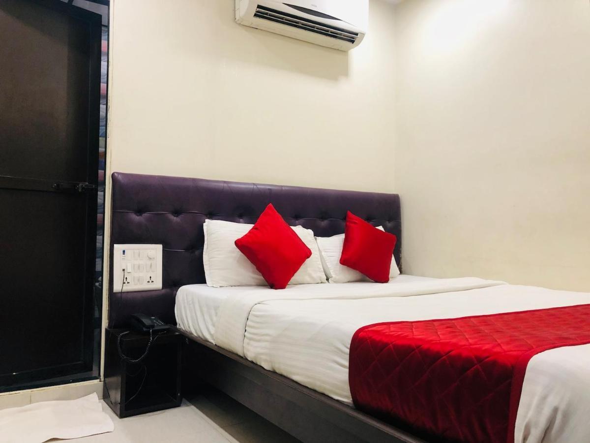 Hotel Guestinn Residency Mumbai Bagian luar foto