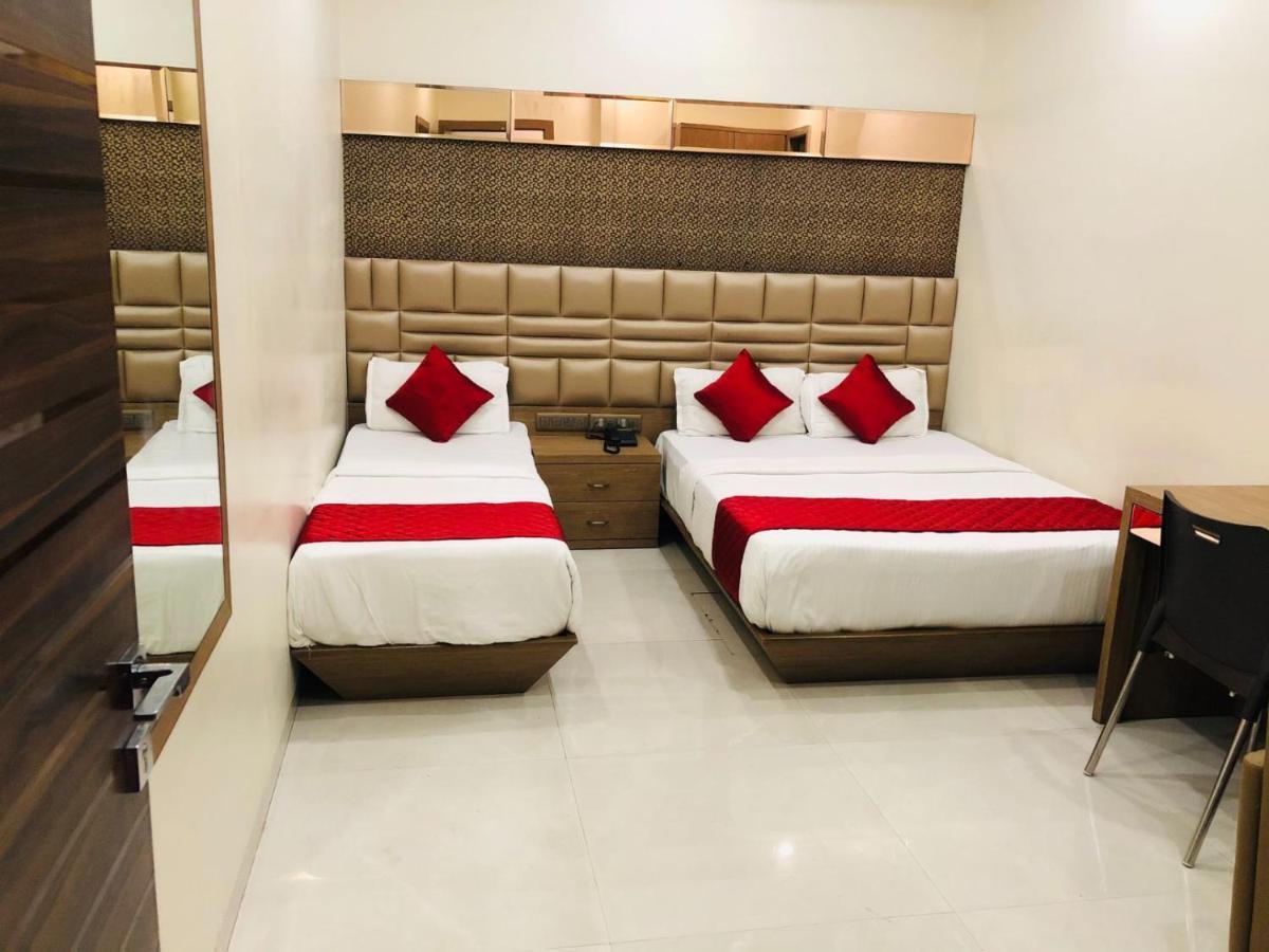 Hotel Guestinn Residency Mumbai Bagian luar foto