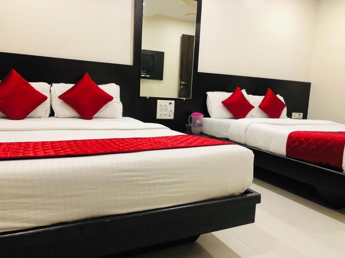 Hotel Guestinn Residency Mumbai Bagian luar foto