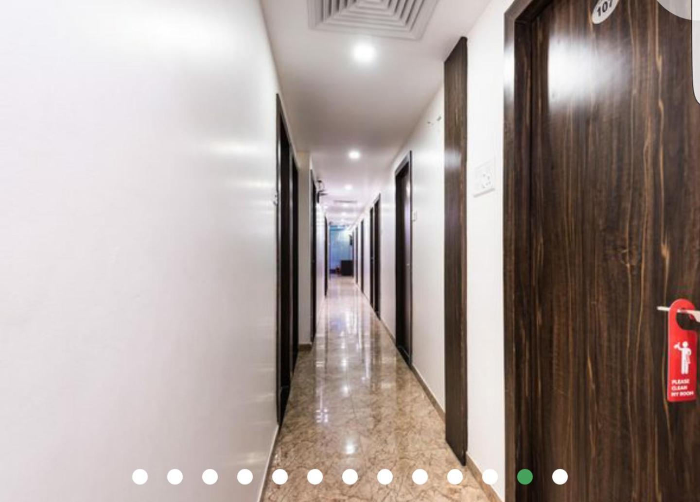 Hotel Guestinn Residency Mumbai Bagian luar foto