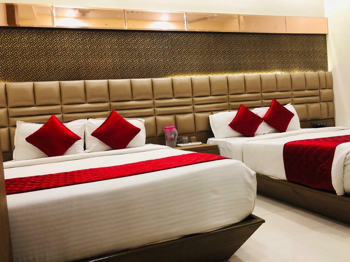 Hotel Guestinn Residency Mumbai Bagian luar foto