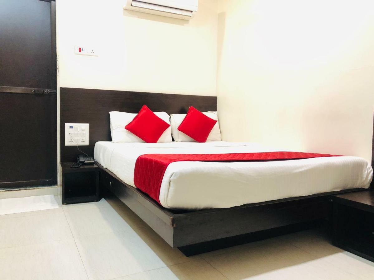 Hotel Guestinn Residency Mumbai Bagian luar foto