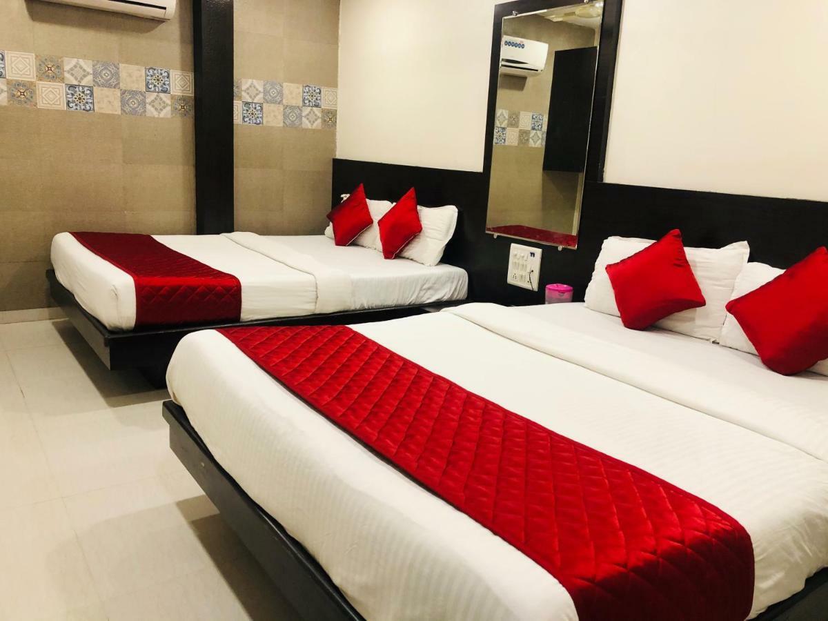 Hotel Guestinn Residency Mumbai Bagian luar foto