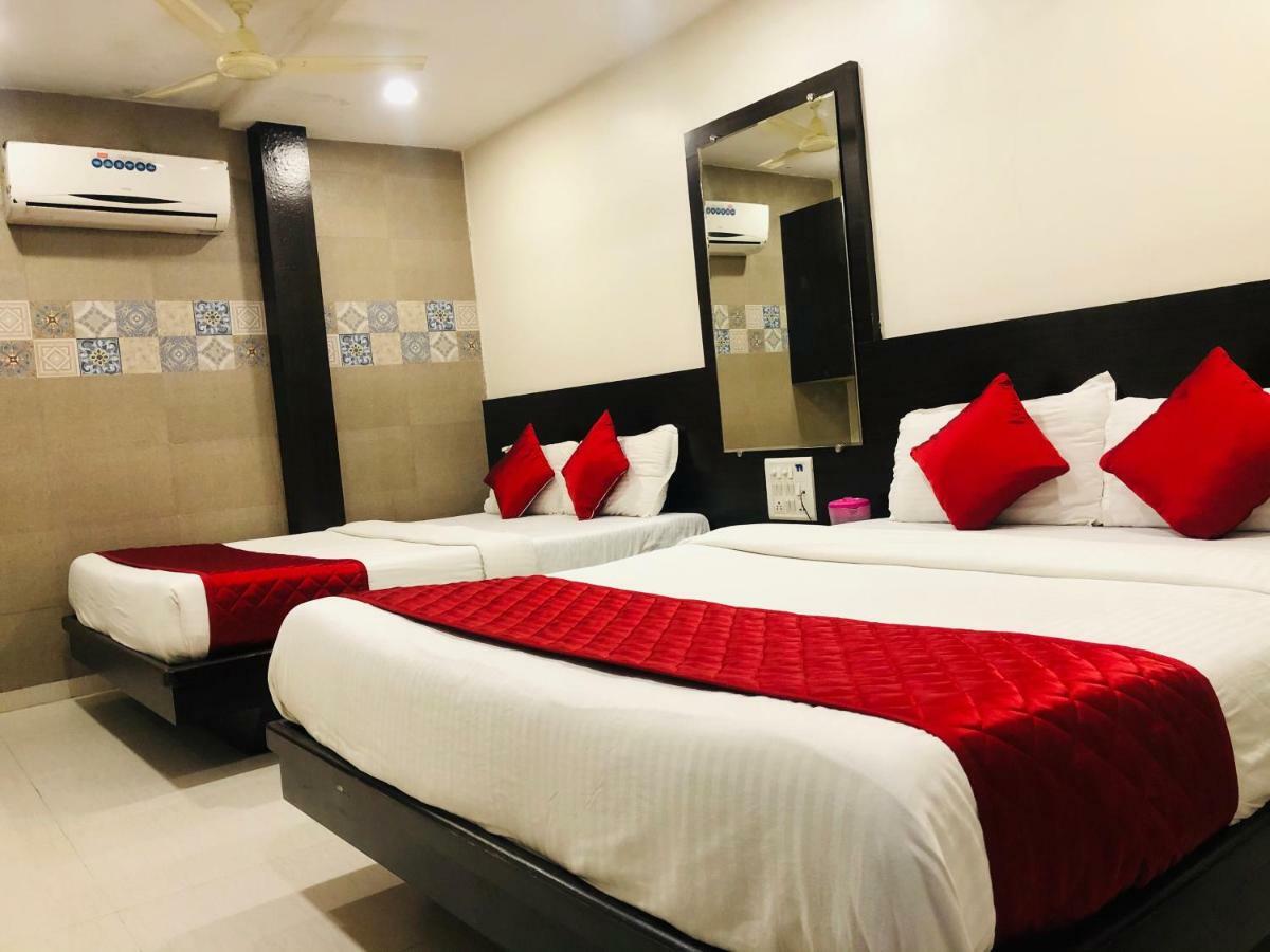 Hotel Guestinn Residency Mumbai Bagian luar foto