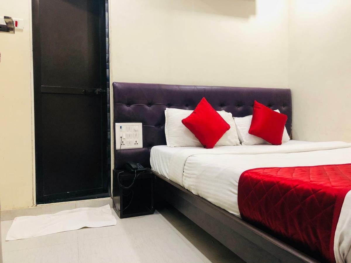 Hotel Guestinn Residency Mumbai Bagian luar foto
