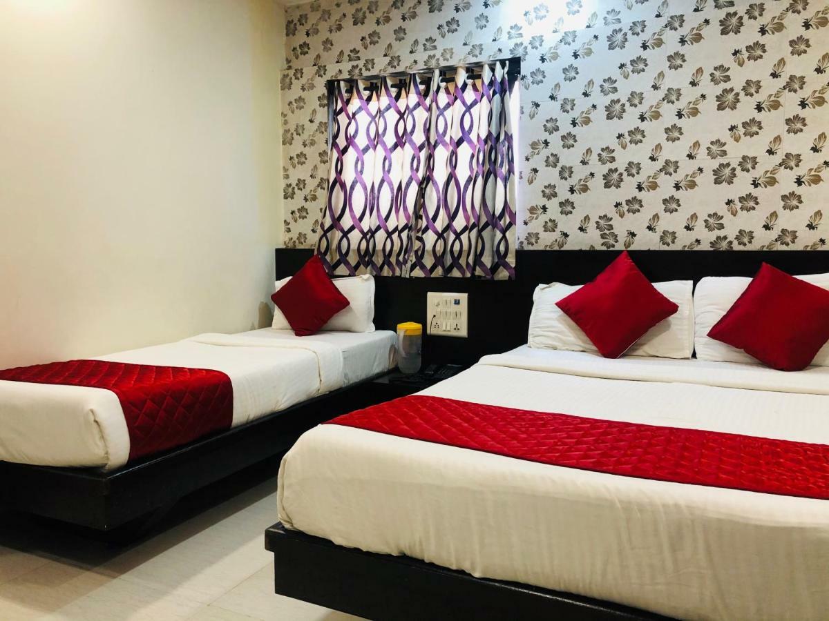 Hotel Guestinn Residency Mumbai Bagian luar foto